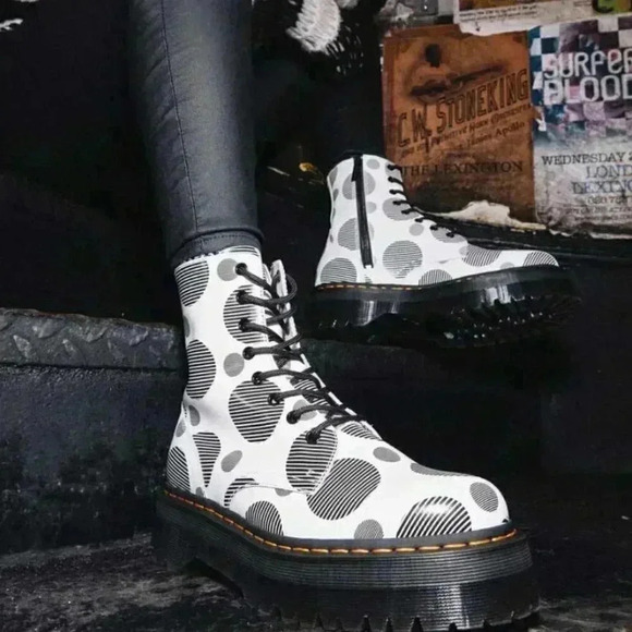 NEW Dr. Martens Jadon Boot Polka Dot Smooth Leather Platform Rare NWOB - Picture 1 of 7